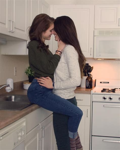 Lesbian Free Porn Videos .